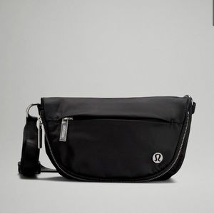 Lululemon All Night Micro Festival Bag Zip Top in Black